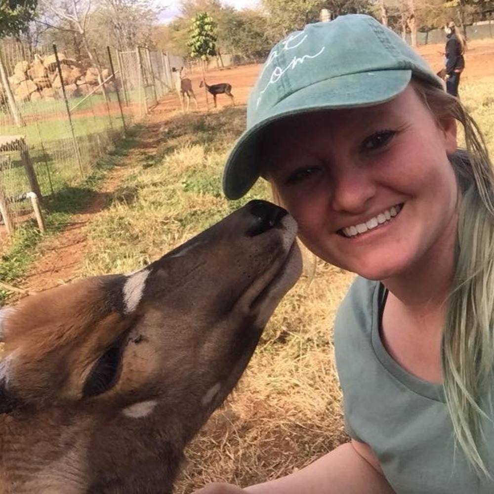 Meet your Posher, Julie